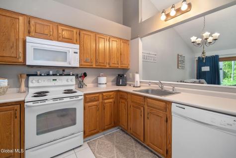 4034 Georgetown Square Schenectady NY 12303