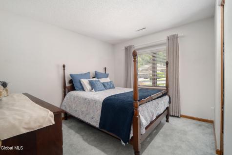 4034 Georgetown Square Schenectady NY 12303