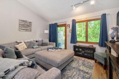 4034 Georgetown Square Schenectady NY 12303