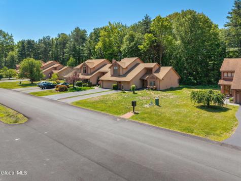 4034 Georgetown Square Schenectady NY 12303