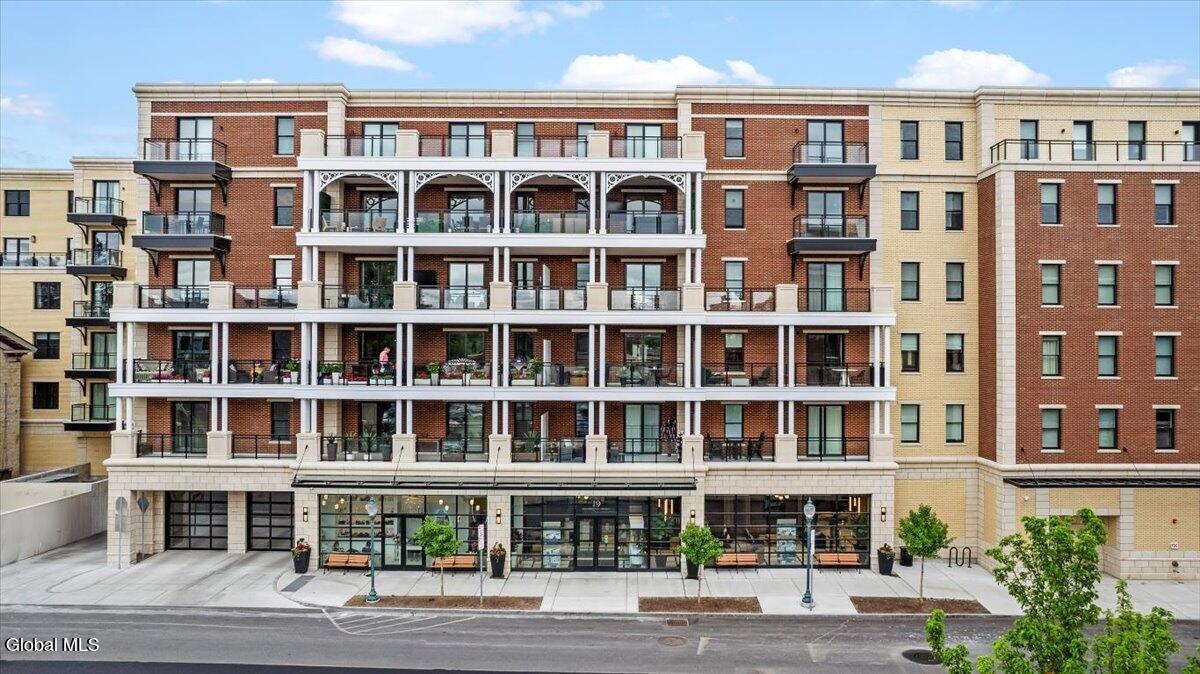 19 Washington Street Saratoga Springs NY 12866