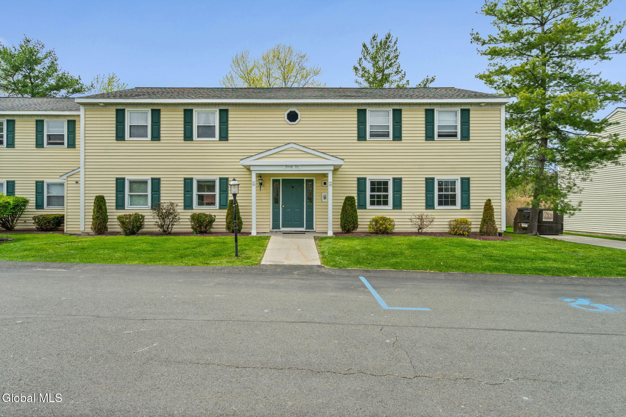 184 Cedarview Lane Watervliet NY 12189