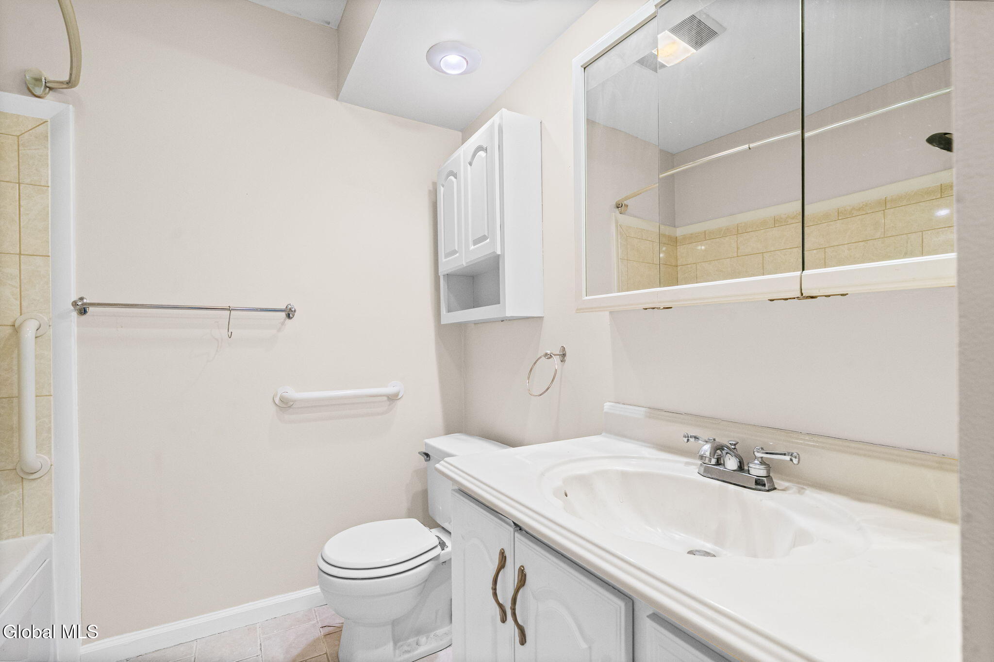 184 Cedarview Lane Watervliet NY 12189