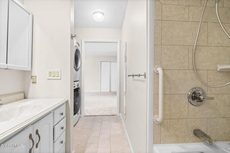 184 Cedarview Lane Watervliet NY 12189