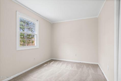 184 Cedarview Lane Watervliet NY 12189