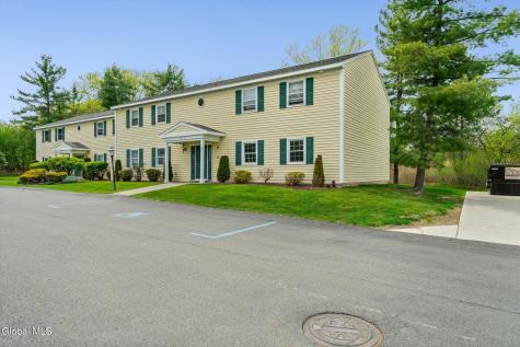 184 Cedarview Lane Watervliet NY 12189