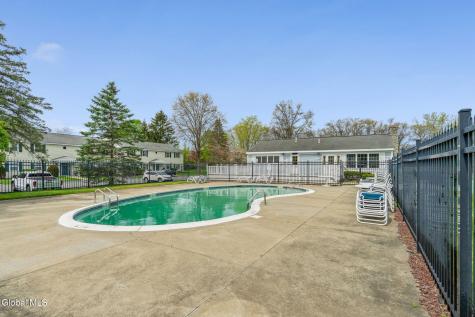 184 Cedarview Lane Watervliet NY 12189