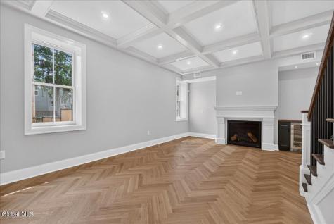 122 Regent Street Saratoga Springs NY 12866