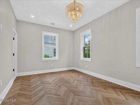122 Regent Street Saratoga Springs NY 12866