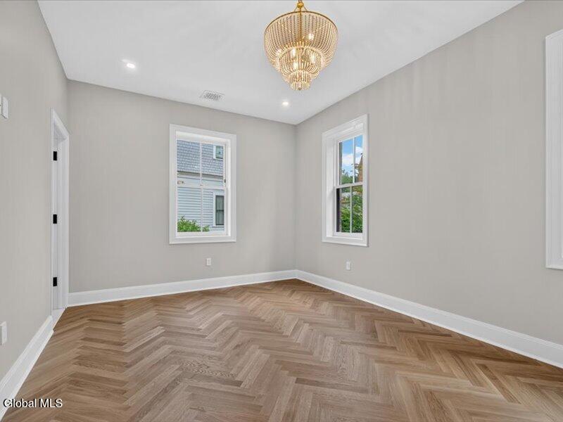 122 Regent Street Saratoga Springs NY 12866