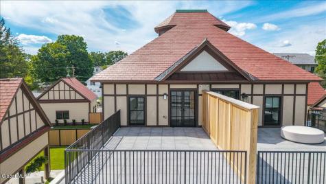 122 Regent Street Saratoga Springs NY 12866