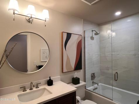 122 Regent Street Saratoga Springs NY 12866