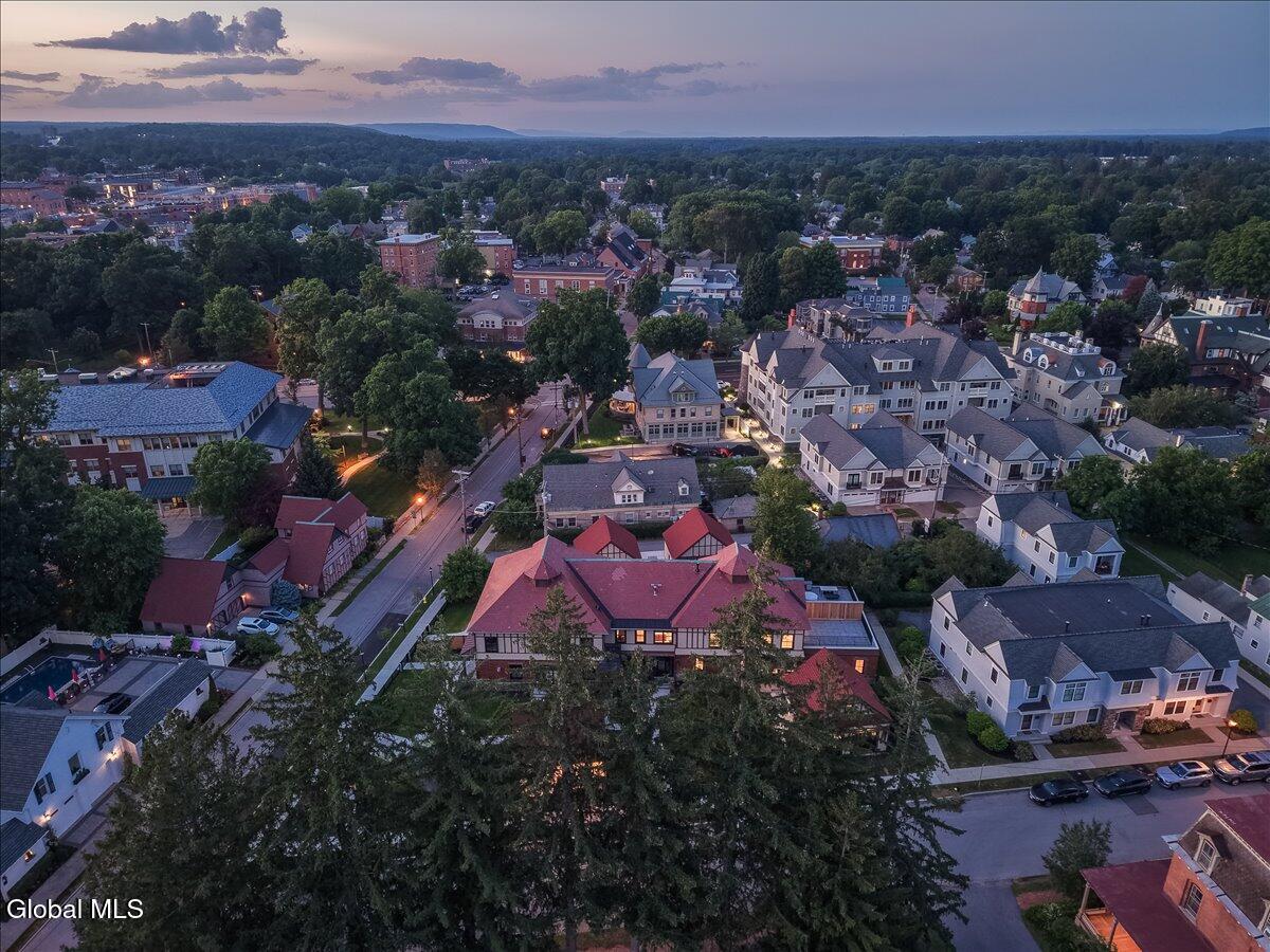 122 Regent Street Saratoga Springs NY 12866