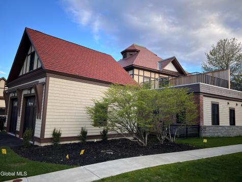 122 Regent Street Saratoga Springs NY 12866