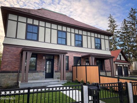 122 Regent Street Saratoga Springs NY 12866
