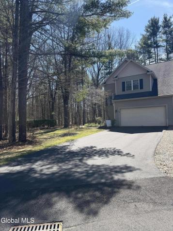 3 Donegal Way Saratoga Springs NY 12866