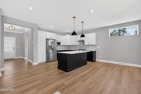 1B Cloverleaf Court East Greenbush NY 12061