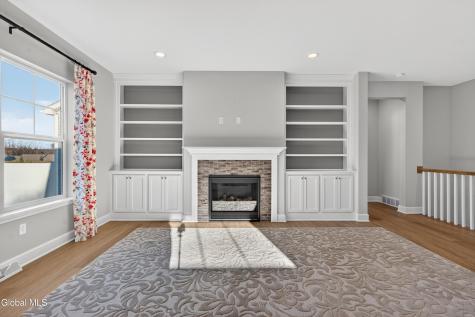 1B Cloverleaf Court East Greenbush NY 12061