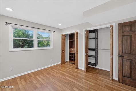 9C La Costa Drive Clifton Park NY 12065