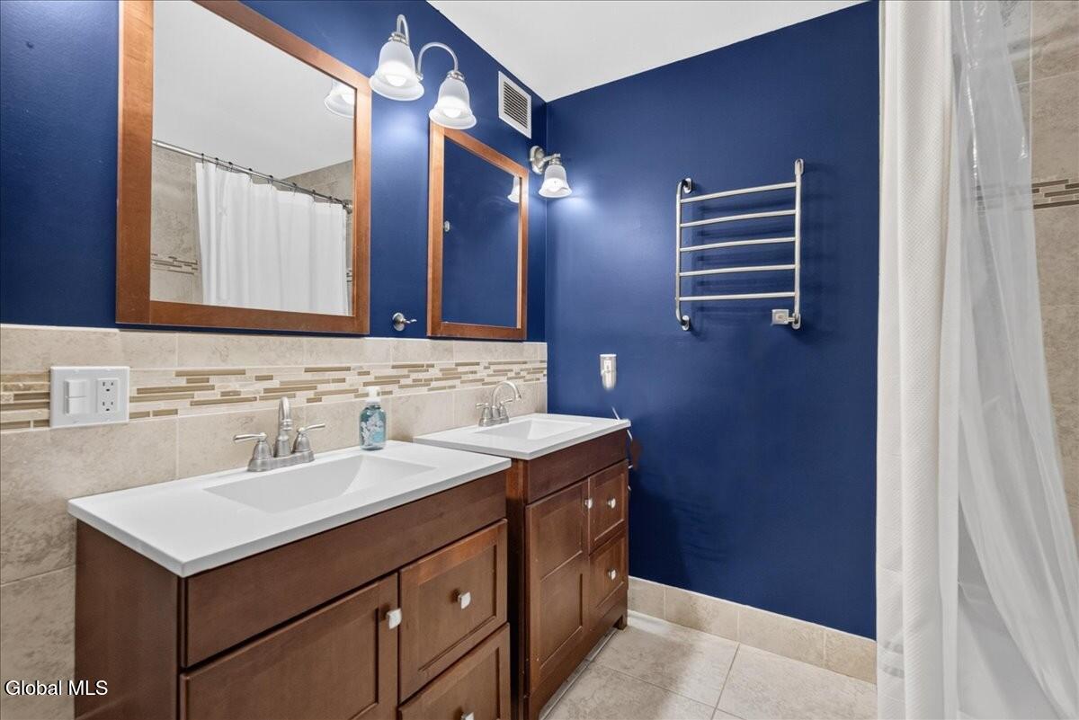 9C La Costa Drive Clifton Park NY 12065