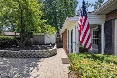 9C La Costa Drive Clifton Park NY 12065