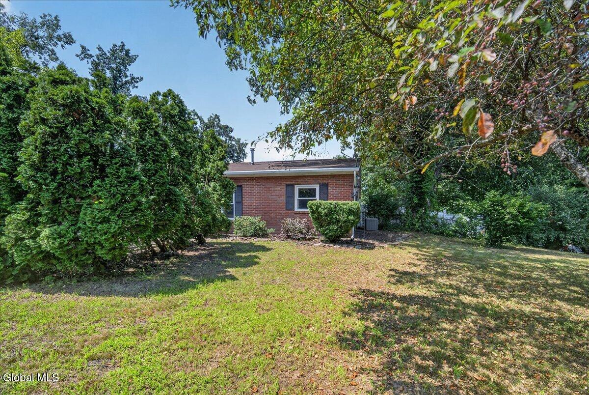 9C La Costa Drive Clifton Park NY 12065