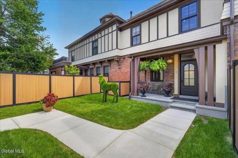 122 Regent Street Saratoga Springs NY 12866