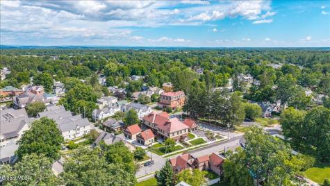 122 Regent Street Saratoga Springs NY 12866