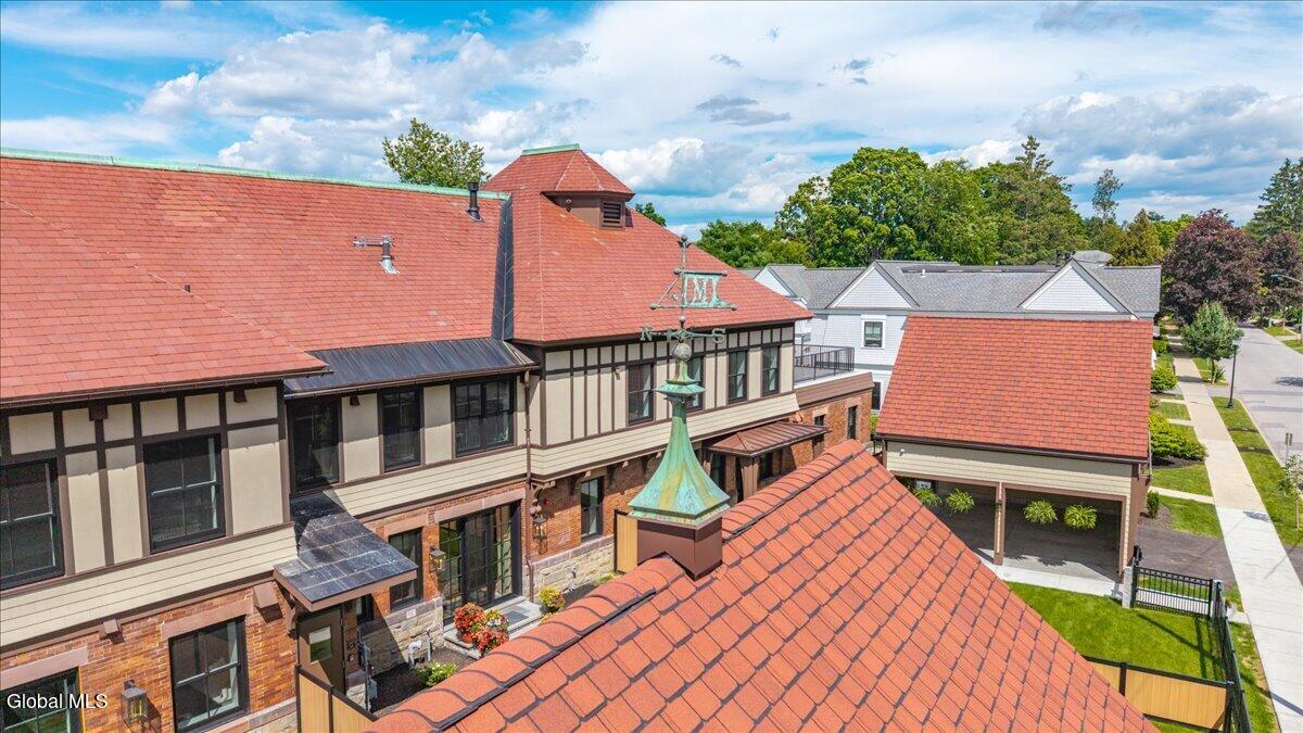 122 Regent Street Saratoga Springs NY 12866