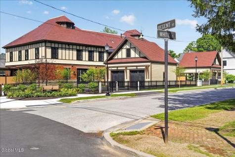 122 Regent Street Saratoga Springs NY 12866
