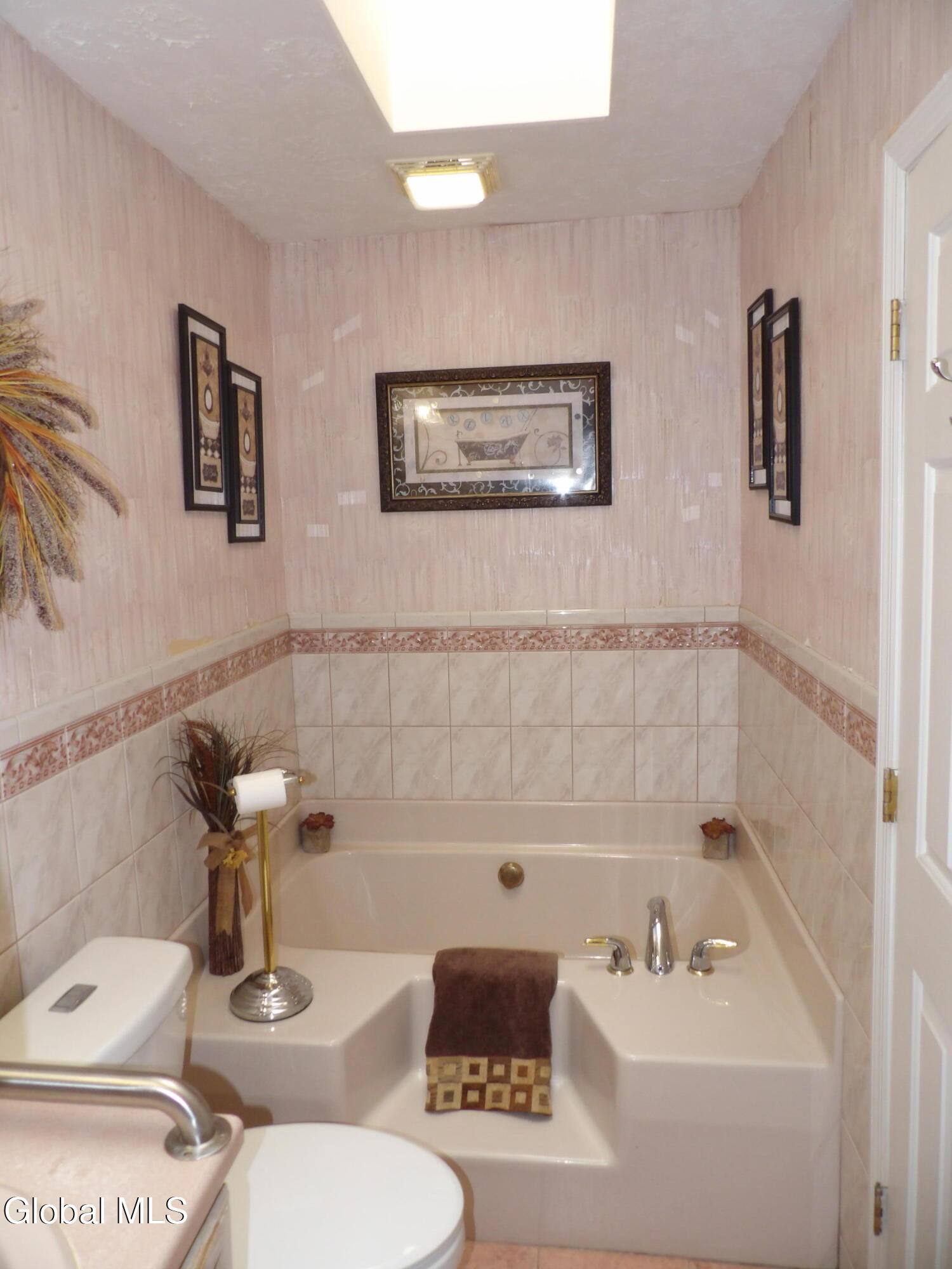 16 Brook Street Rensselaer NY 12144