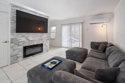 13 Raleigh Drive Halfmoon NY 12065