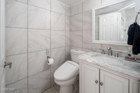 13 Raleigh Drive Halfmoon NY 12065