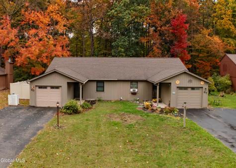 65 Arrow Wood Place Malta NY 12020