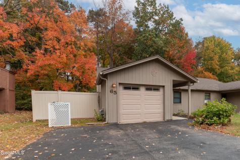 65 Arrow Wood Place Malta NY 12020