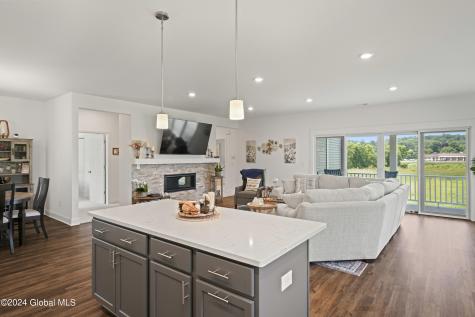 17 Wardley Circle Cohoes NY 12047