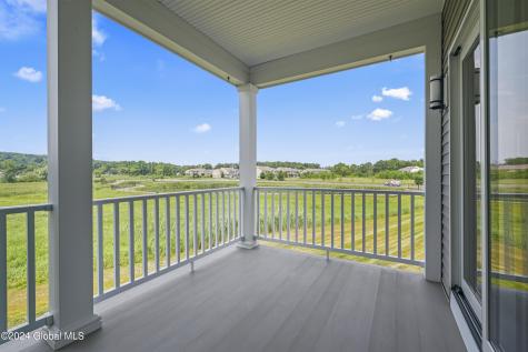 17 Wardley Circle Cohoes NY 12047