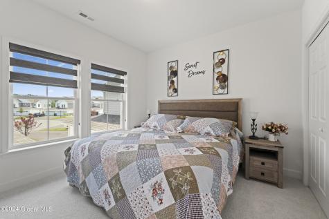 17 Wardley Circle Cohoes NY 12047