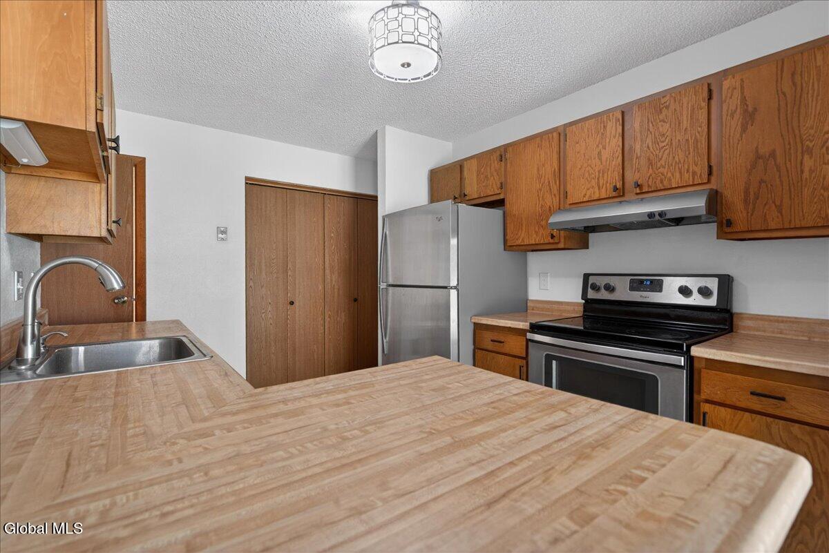 34 Westchester Drive Clifton Park NY 12065