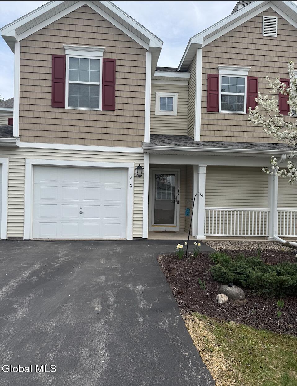 312 Willow Court Amsterdam NY 12010
