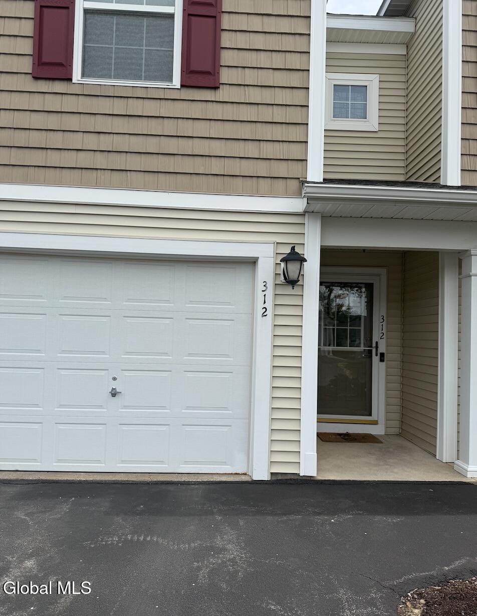 312 Willow Court Amsterdam NY 12010