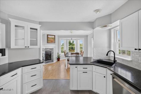 3 Highpointe Drive Troy NY 12182