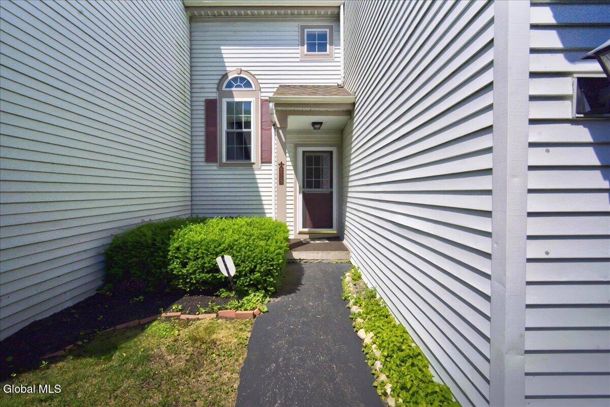 3 Highpointe Drive Troy NY 12182
