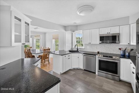 3 Highpointe Drive Troy NY 12182