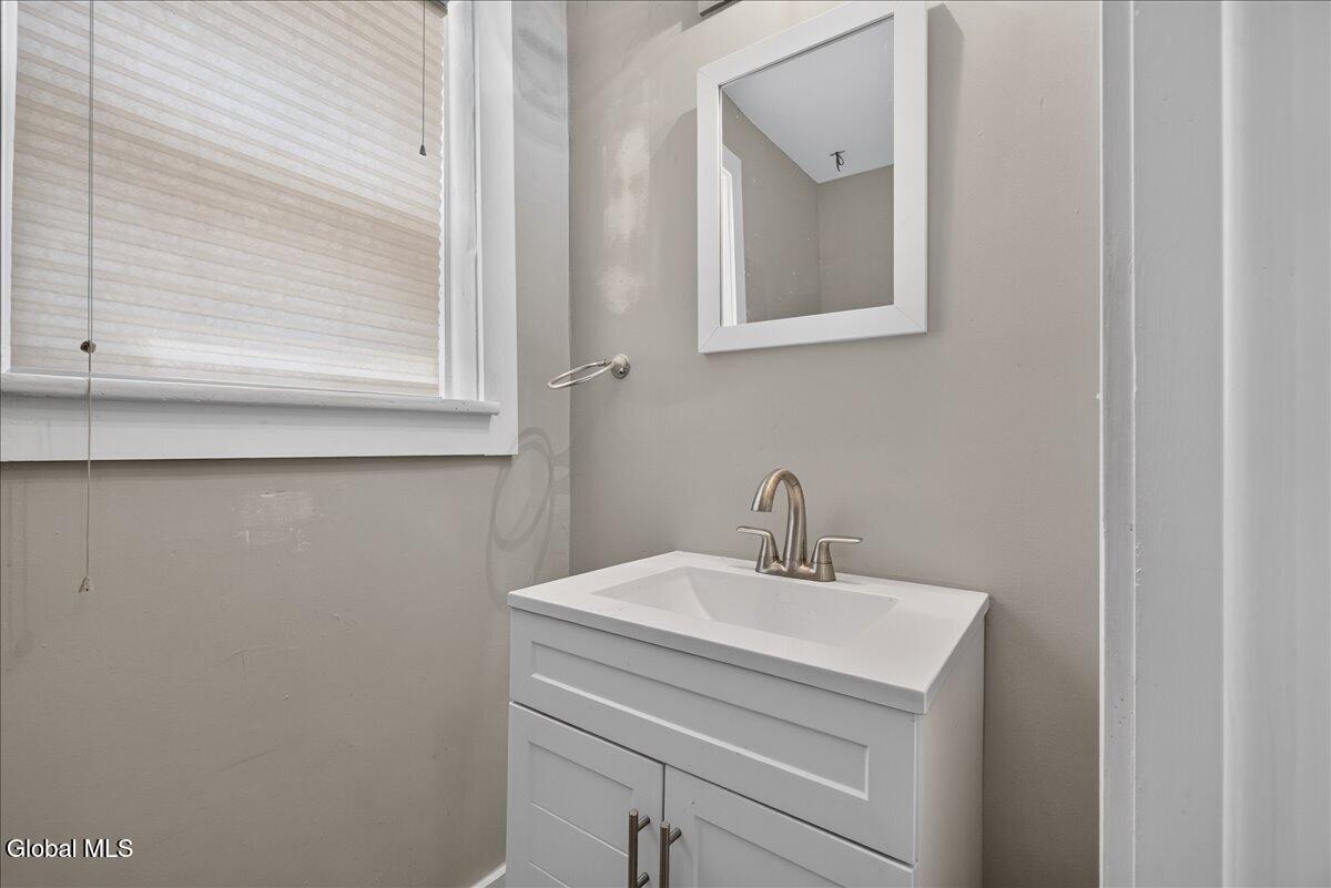 164 Lark Street Albany NY 12210