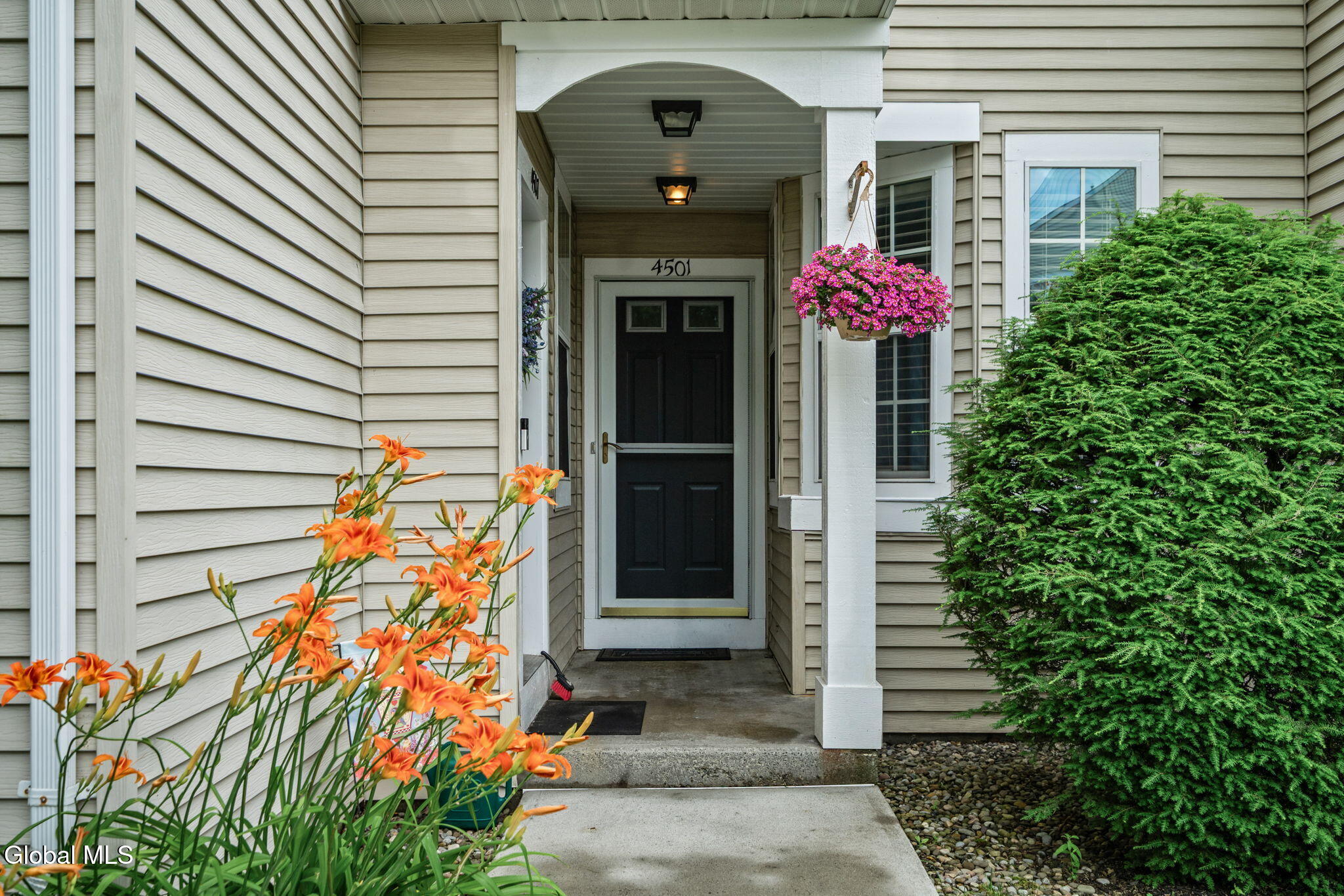 4501 S Foxwood Drive Clifton Park NY 12065