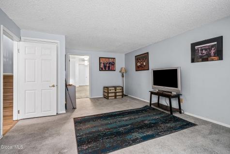 4501 S Foxwood Drive Clifton Park NY 12065