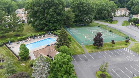 4501 S Foxwood Drive Clifton Park NY 12065