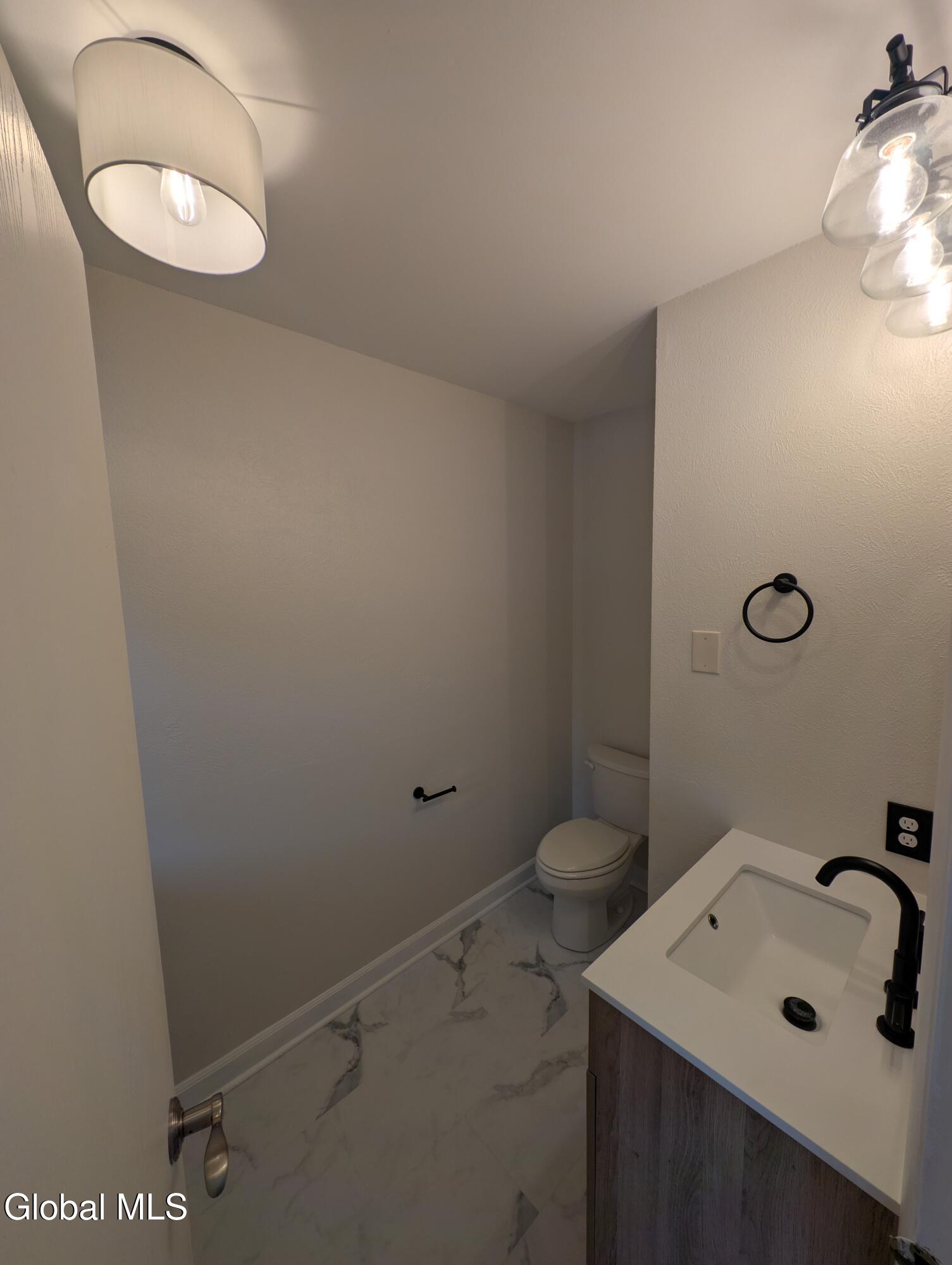20 Lexington Drive Clifton Park NY 12065