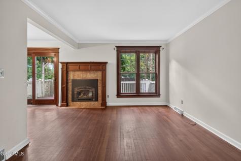 606 Elk Circle Milton NY 12020